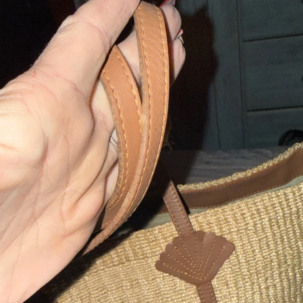 Chic Tan Woven Tote with Brown Accents - Picture 4 of 11